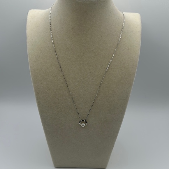 Silver 925 and Pearl Diamond Shape Necklace - Picture 2 of 8